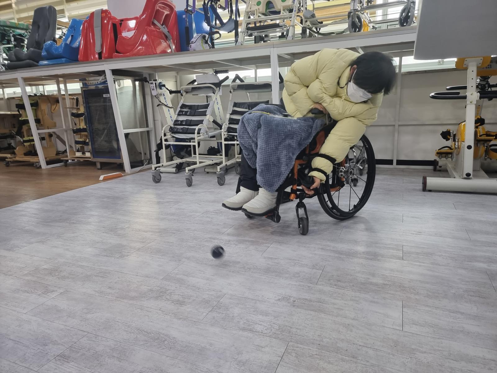 론볼 던지기 보조기기