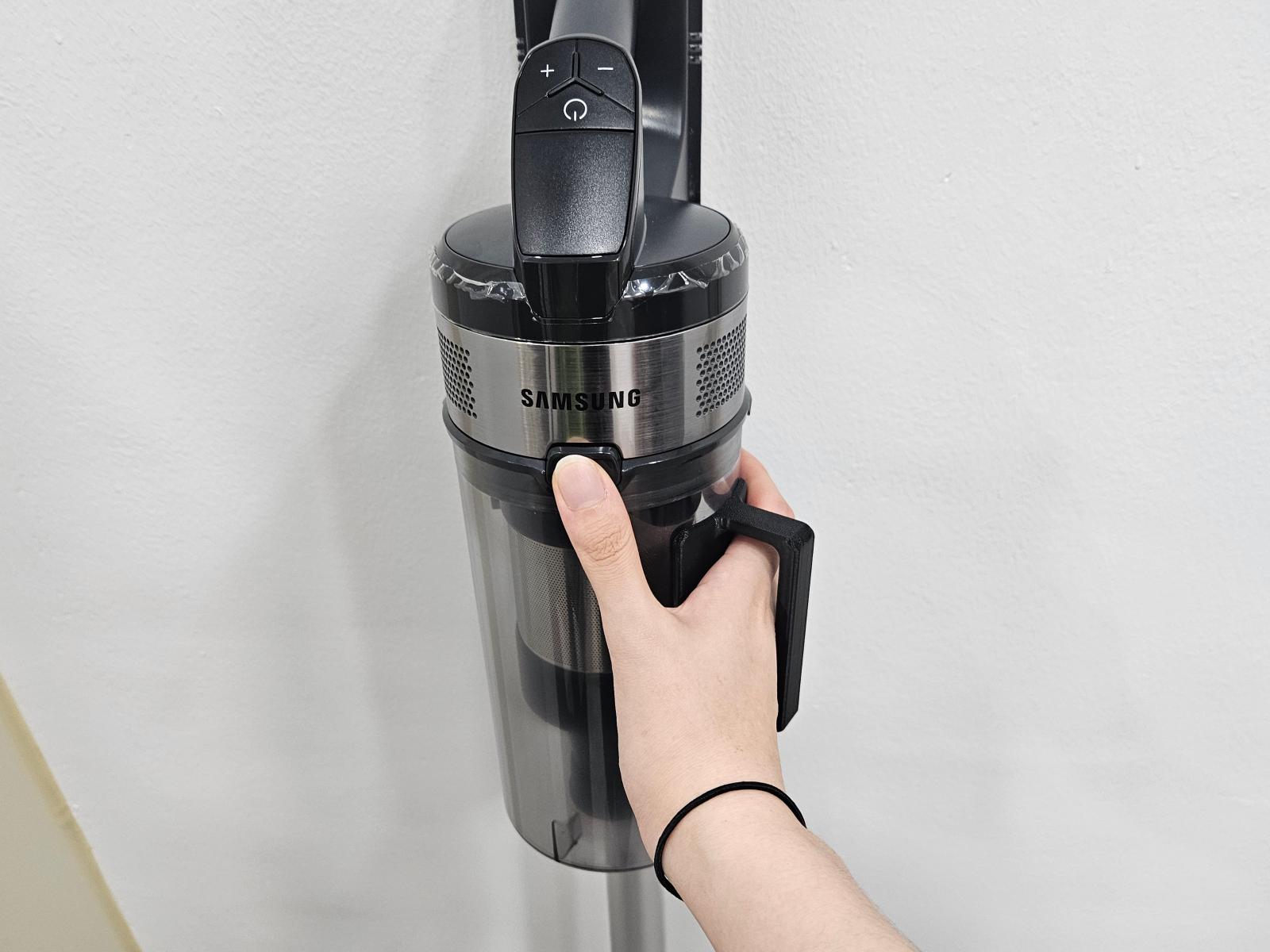 무선 스틱 청소기용 먼지통 손잡이 제작 사례