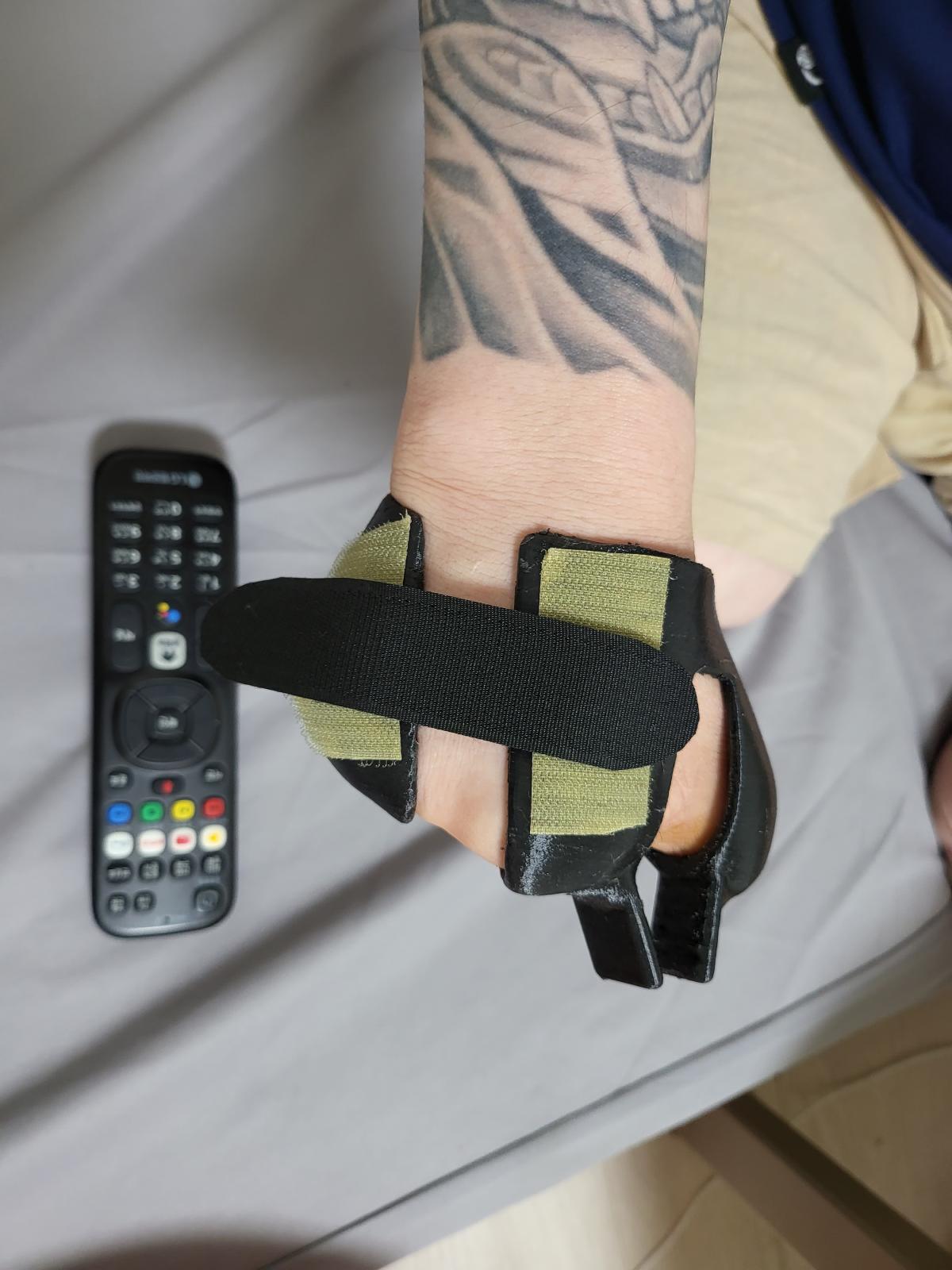 절단 장애인용 다용도 집게