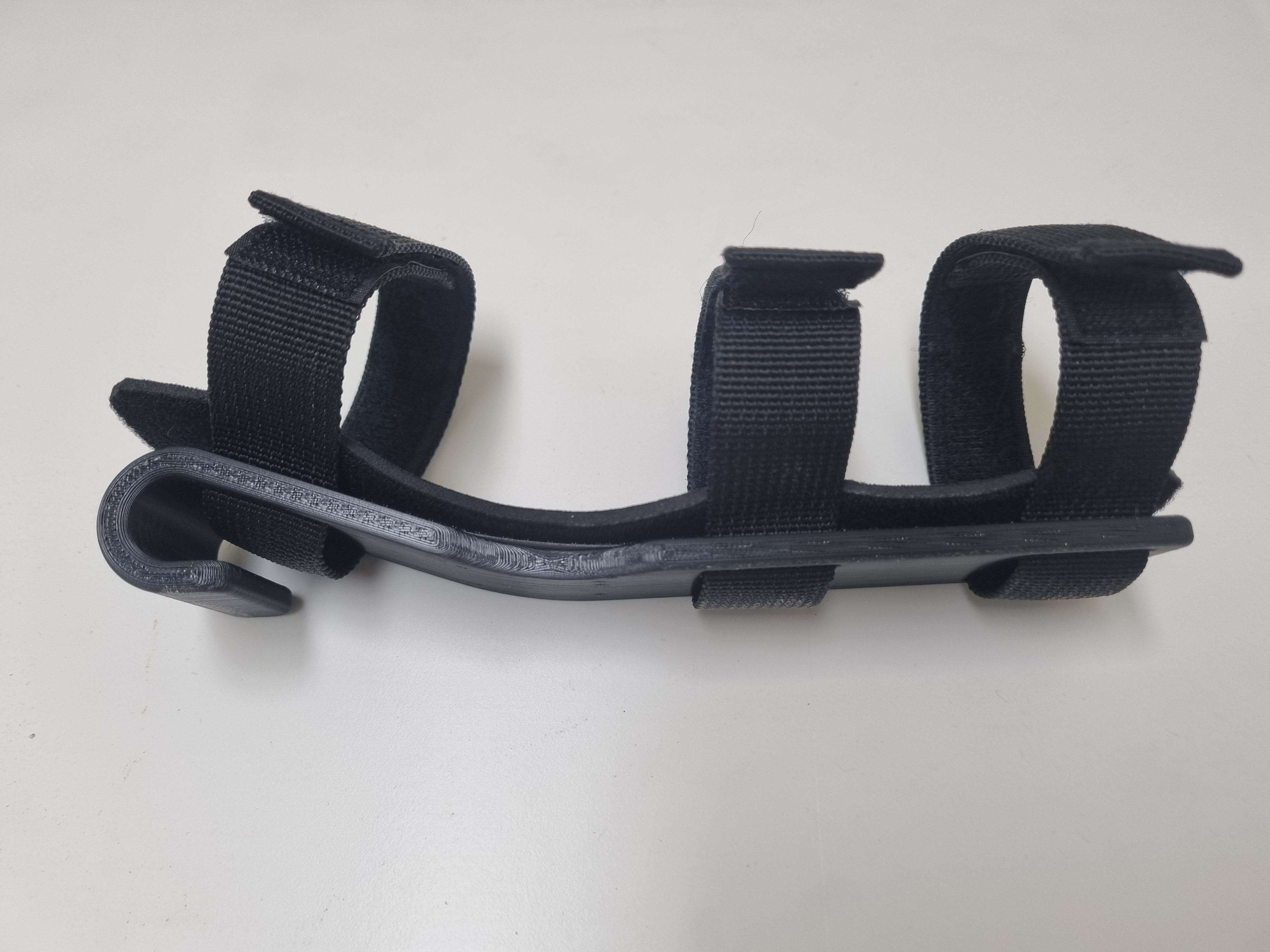 손목 지지 보조기