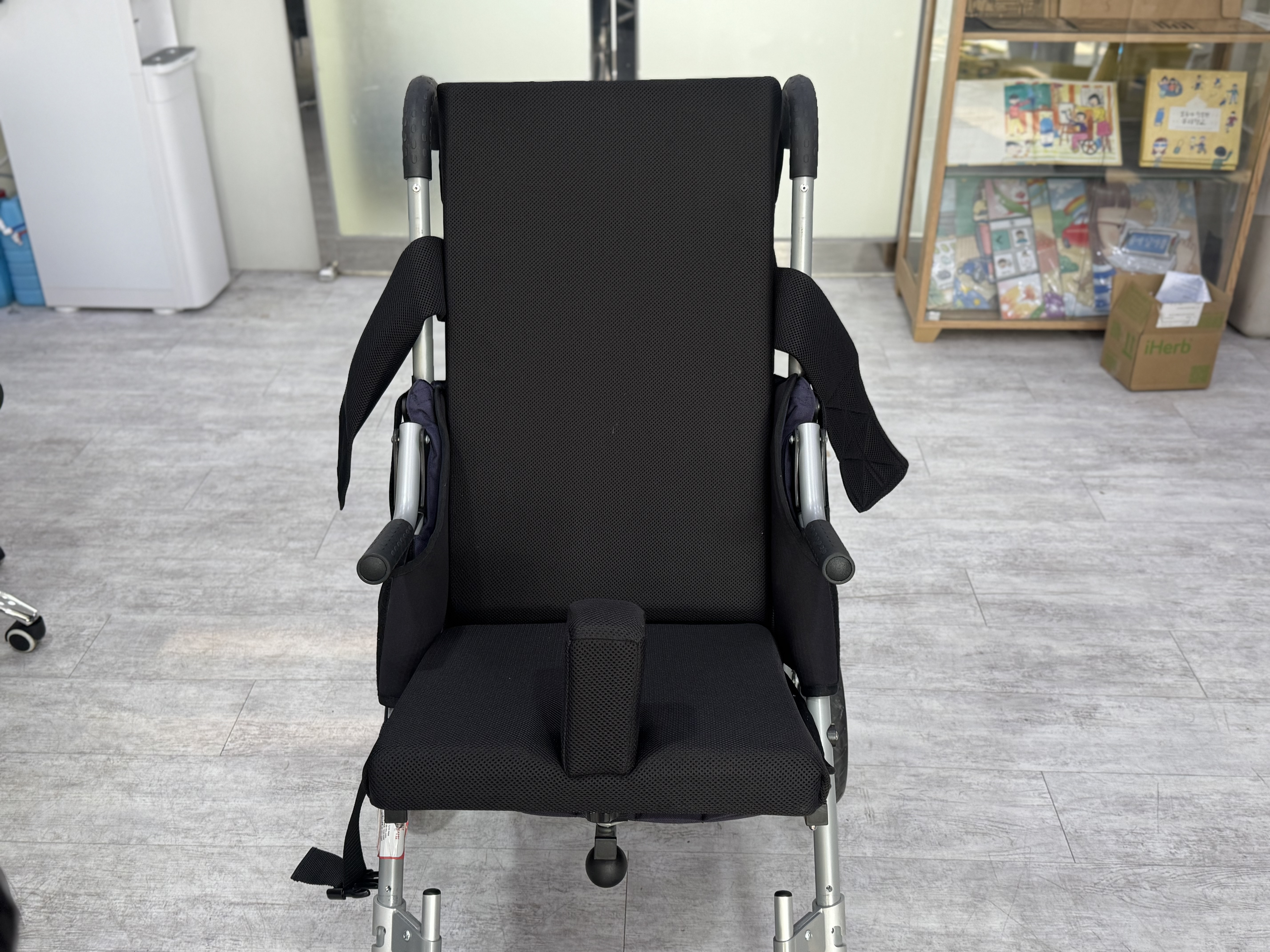 유모차 착석자세유지보조기기