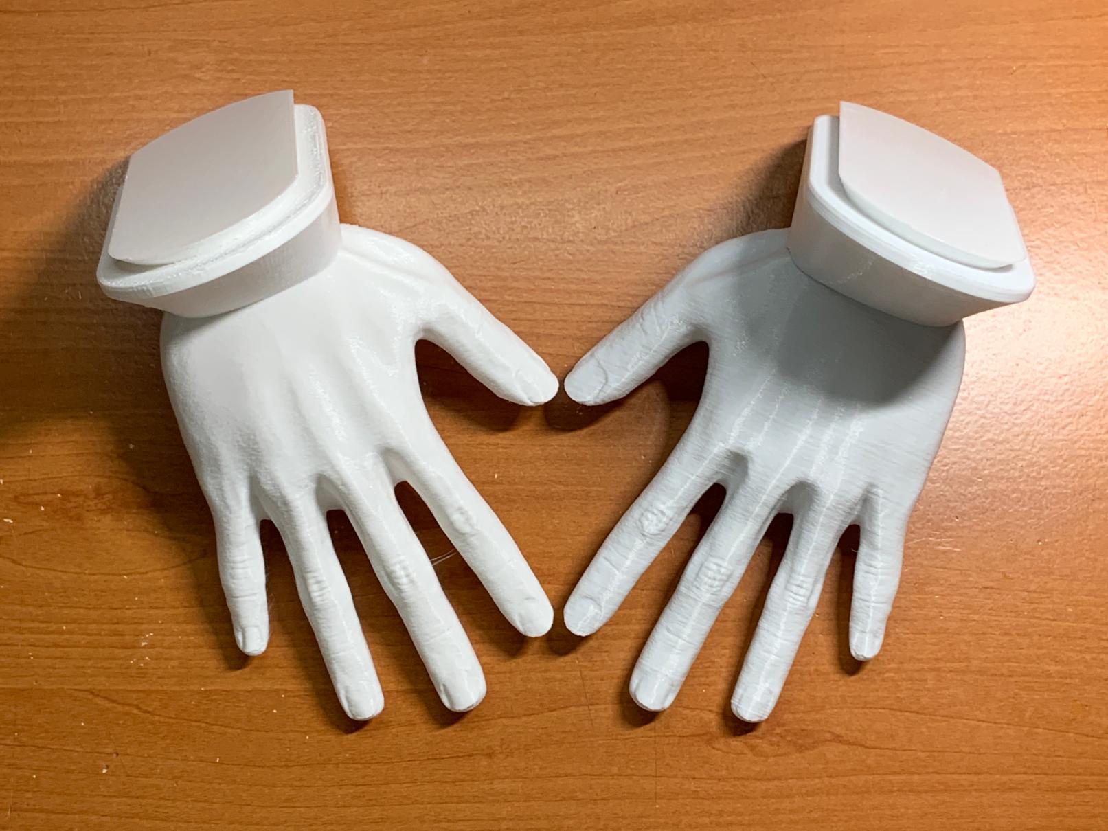 한 손 사용자를 위한 손 씻기 도구