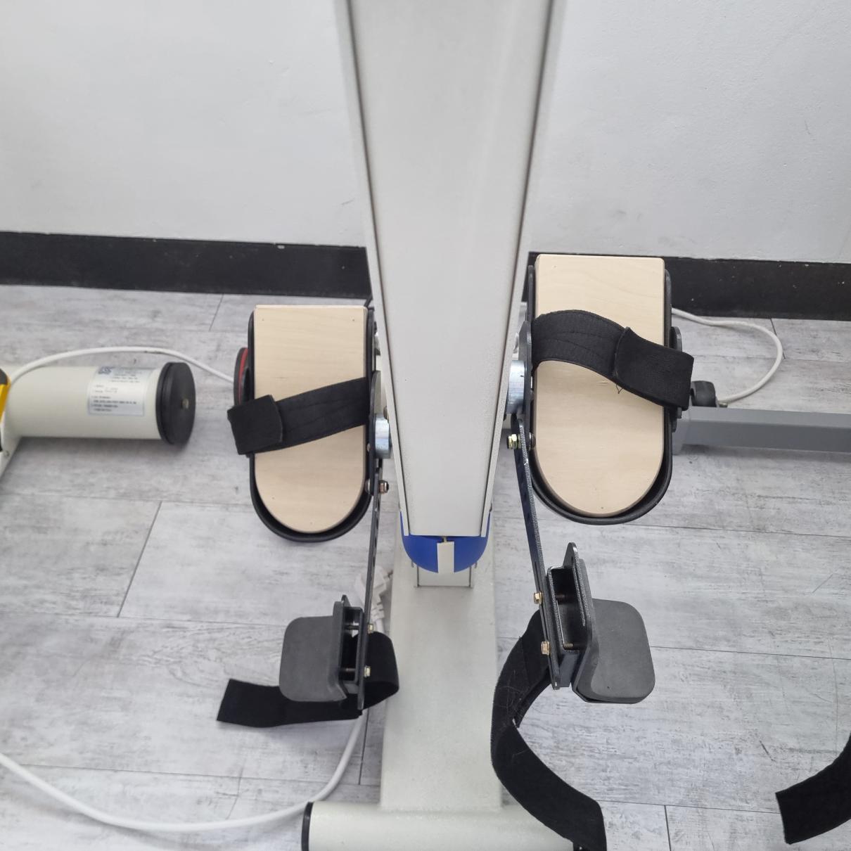 전동헬스자전거 높임 발판