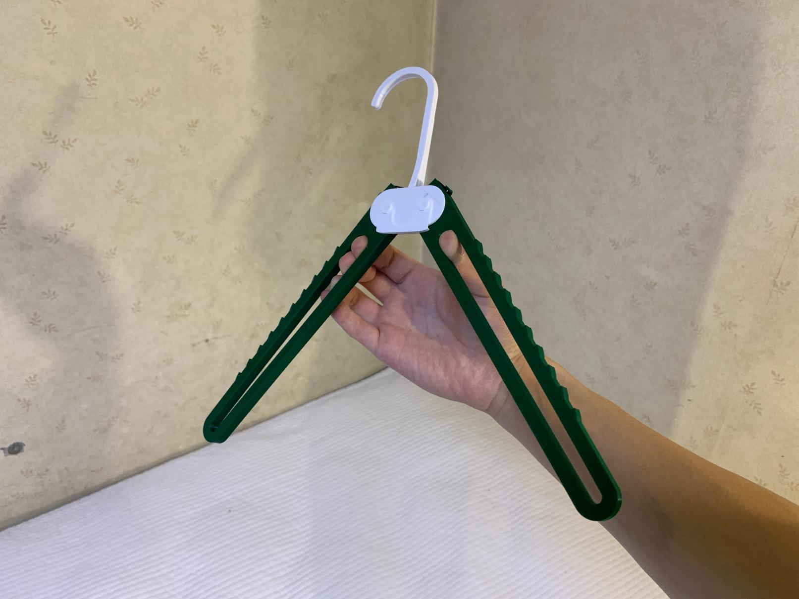 한 손 사용자를 위한 옷걸이